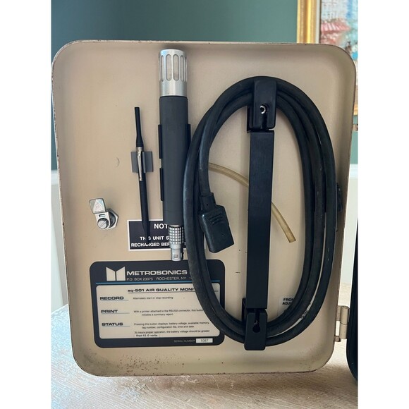 Metrosonics Metro Sonics Portable Environment Air Quality Control Monitor Aq-501 - Picture 7 of 8